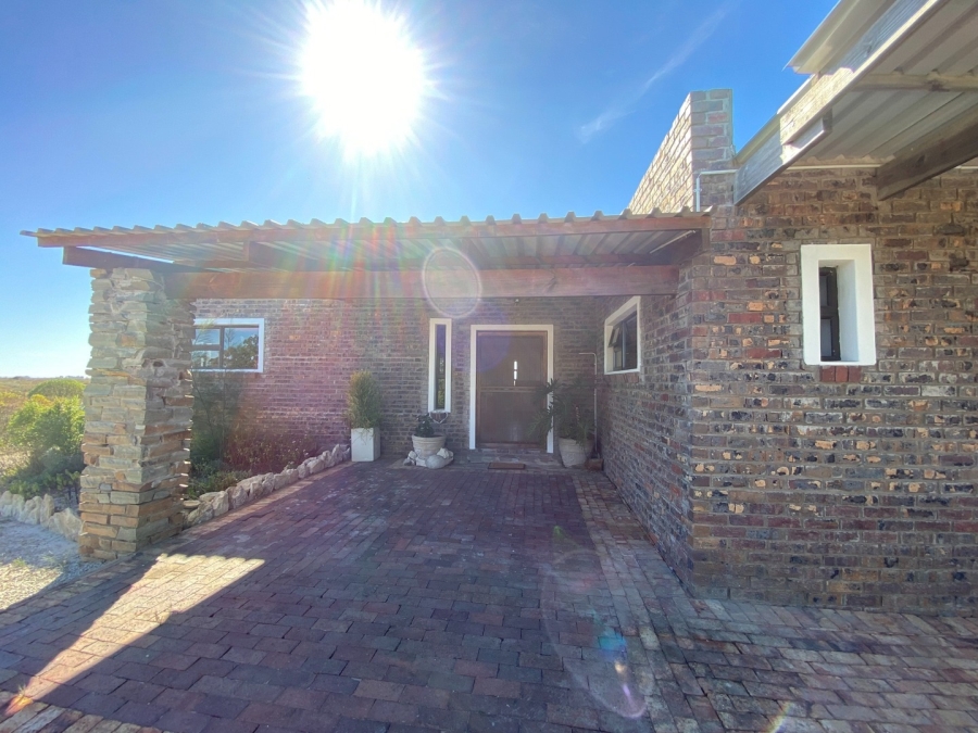 Commercial Property for Sale in Hartebeesfontein Western Cape